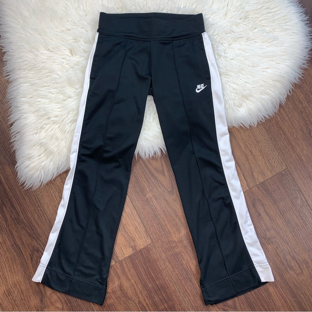 NIKE Sportswear Girls Youth Medium Black & White Wide Leg Athletic Pants